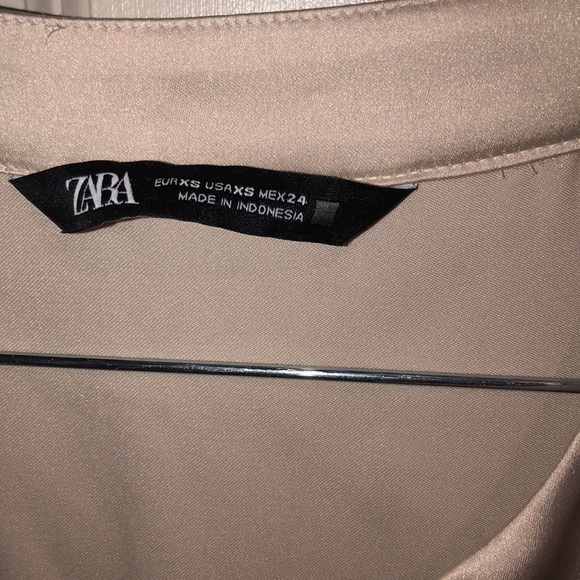 Zara XS-Small  Ivory long sleeve silky faux wrap side zip midi dress runs large - Picture 10 of 13